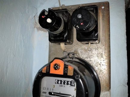 Méthode obsolète d'installation d'un compteur dans un appartement