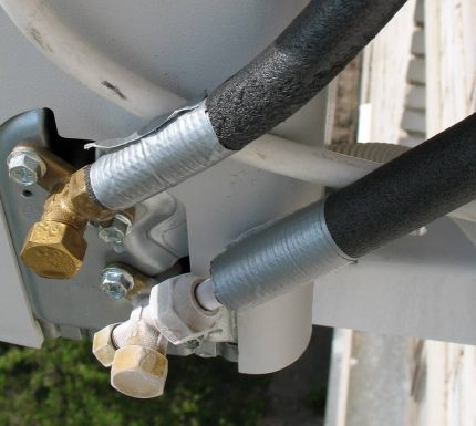 Aukstumaģenta caurules sals Sadalītas sistēmas apsaldējumi