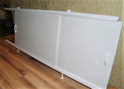 Pare-baignoire extensible Exemple de modèle d'usine