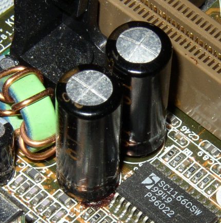 Kondensatorer i en elektrisk krets Elektrolytiske kondensatorer