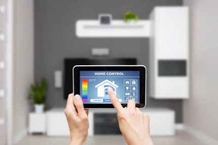 Contrôle climatique à distance dans la maison Contrôle du climat