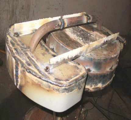 Tanque de combustível para a modernização de um fogão convencional trabalhando fora do tubo Tanque de combustível adicional