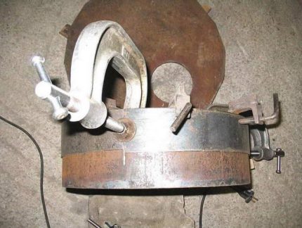 Fabricação do corpo do tanque de combustível para o aquecedor de gases de escape tampa do tanque de combustível em funcionamento