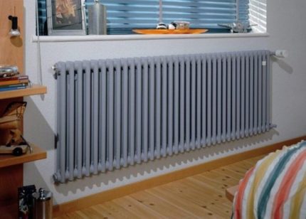 Heating radiator on the wall The maximum level of heat transfer