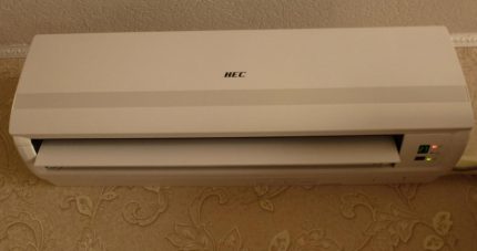Indoor wall unit split system Wall mounted air conditioner
