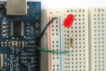 Carte de développement de maison intelligente pour processeur Arduino Utiliser une planche à pain