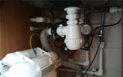 Pompe à écoulement dans le système d'alimentation en eau Pompe à écoulement dans le système d'alimentation en eau