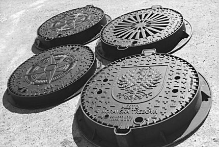 Heavy Duty Sewer Lid Option Main sewer manholes