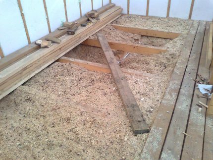 Isolation en sciure La sciure de bois comme isolant pour le sol
