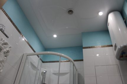 Hood sa banyo Hood sa banyo