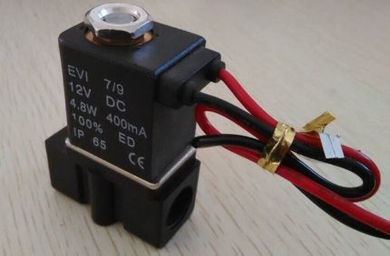 Elektromagnetický solenoidový ventil Napájení ze stejnosměrného a střídavého proudu