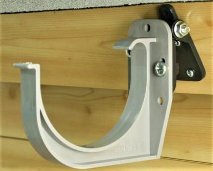 Movable bracket Movable bracket