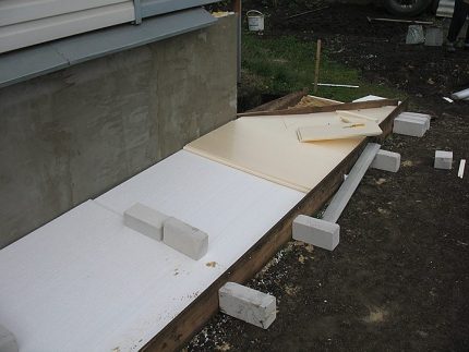 Réchauffement des zones aveugles avec de la mousse de polystyrène