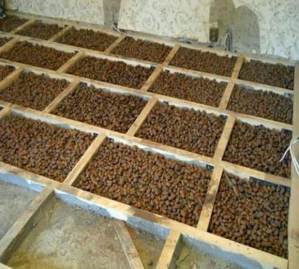 The use of expanded clay for insulation of the ceiling Expanded clay insulation