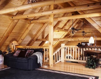 Ceiling insulation in a wooden house Ceiling in a wooden house
