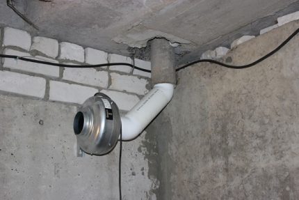 Присилно прозрачивање у подруму