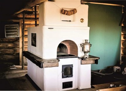 Russian stove with a stove bench Russian stove with a stove bench