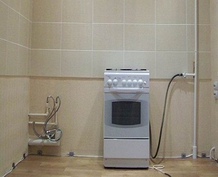 Connexion de tuyau de gaz avec un tuyau Tuyau reliant le poêle et le système de gaz