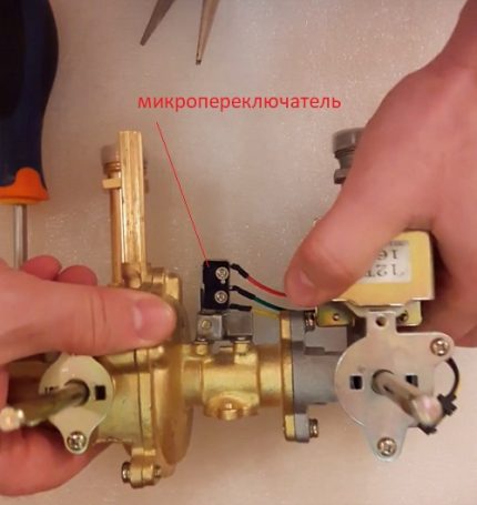 Microswitch para sa regulasyon ng daloy ng gas Microswitch para sa regulasyon ng daloy ng gas