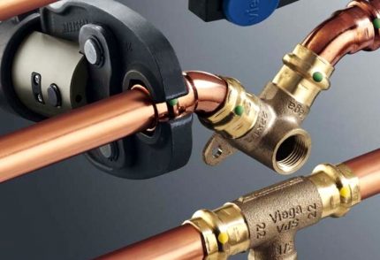 Crimping copper fittings Crimping copper fittings