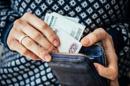 Wallet na may pera Cash pitaka