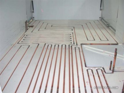 Water heating fluid heating system Heating with liquid coolant