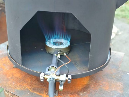 Pag-install ng gas burner sa loob ng tangke Pag-install ng gas burner sa loob ng tangke