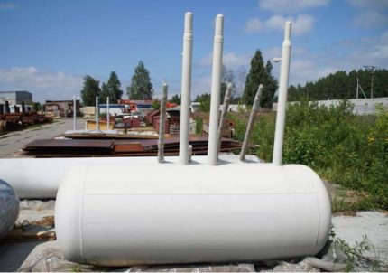Underground condensate collector Underground condensate collector
