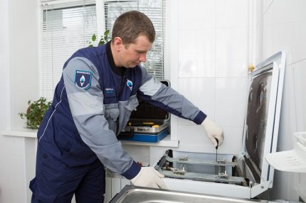 Gas Stove Maintenance Maintenance and inspection of gas appliances