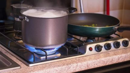 Kompor gas di dapur Keselamatan dapur gas