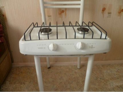 Gas stove na walang oven sa isang upuan