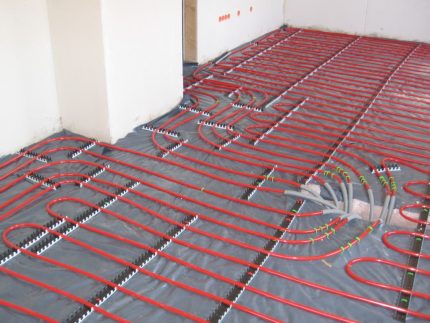 Underfloor heating system Underfloor heating system
