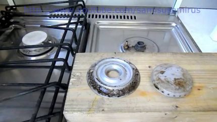 Plat panas yang dibongkar Plat panas yang dibongkar