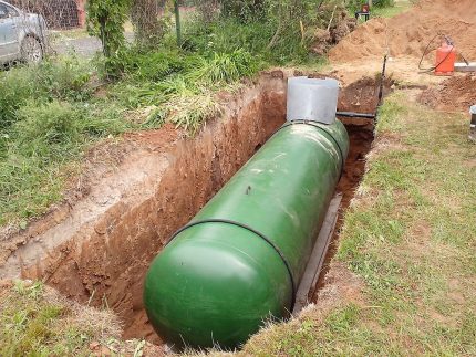 Gas holder for an autonomous gas supply device Gas holder for heating a private house