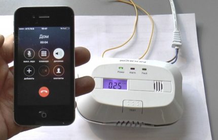 Ang sensor ng leak sensor na ipinares sa telepono Ang sensor ng leak sensor na ipinares sa telepono