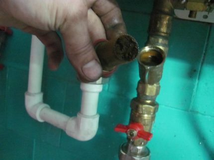 Kesalahan dandang gas Ariston: cara mencari dan menyelesaikan masalah mengikut kod