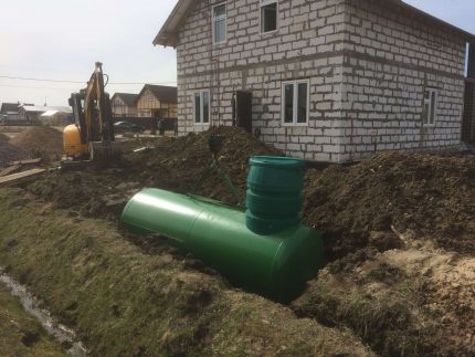 Installation in the pit of a gas tank for a private house Installation in the pit of a gas tank for a private house