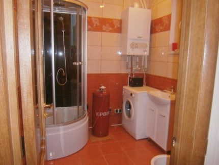 Connecting a flowing gas column to a cylinder in an apartment Connecting a flowing gas column to a cylinder in an apartment