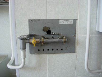 Brûleur à gaz installé dans un four en brique Brûleurs à gaz