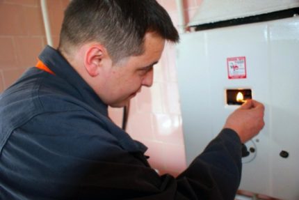 Sinusuri ang draft sa boiler Sinusuri ang draft sa boiler
