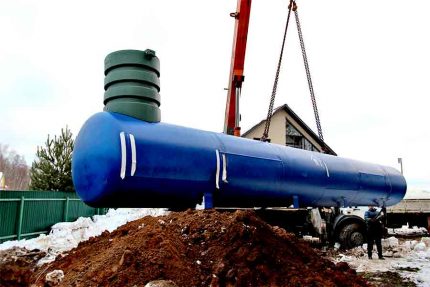 Installation of a gas tank in a cottage settlement Use of gas holders
