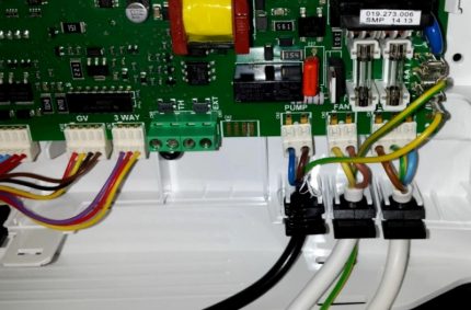 Wires connected to the control board Wires connected to the control board