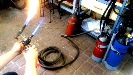 Gas burner sa pagpapatakbo Gas burner sa pagpapatakbo