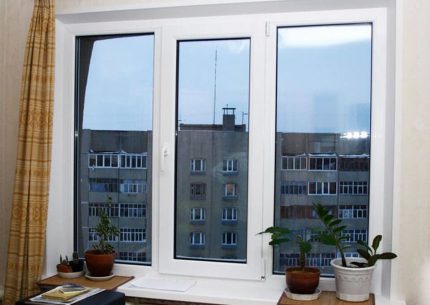 Sealed plastic window Plastic window