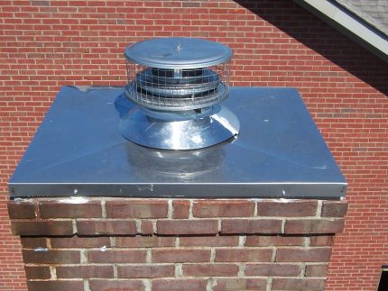 Installing a deflector on a rectangular ventilation duct Installing a deflector on a rectangular ventilation duct