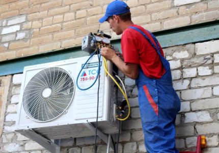 External unit of duct air conditioner