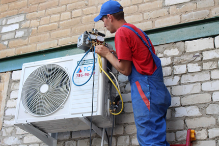 Installation of domestic air conditioner Installation of domestic air conditioner