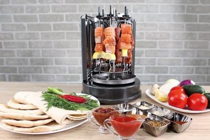 Vertical electric skewer sa mesa Vertical electric skewer sa mesa